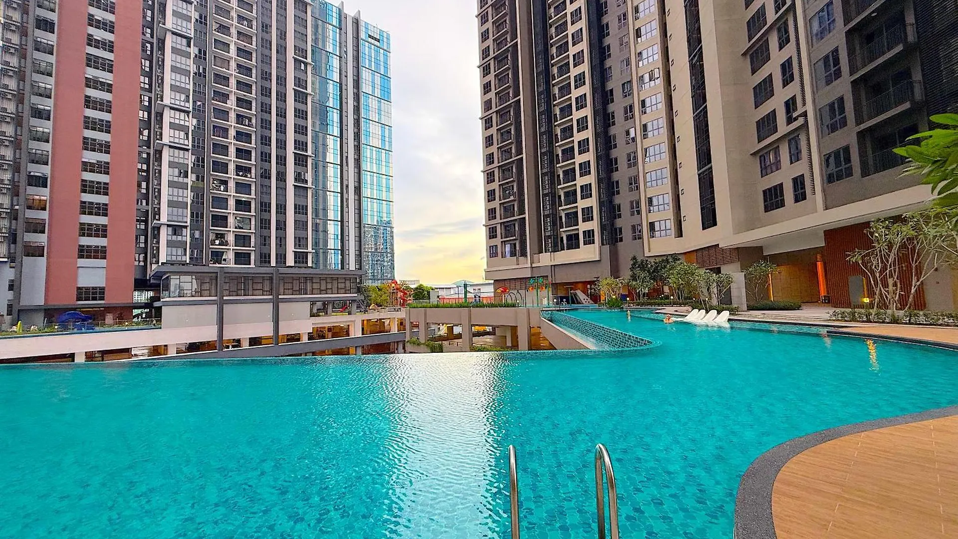 Sunway Velocity Two By Rasbo Galaxy Suites Kuala Lumpur